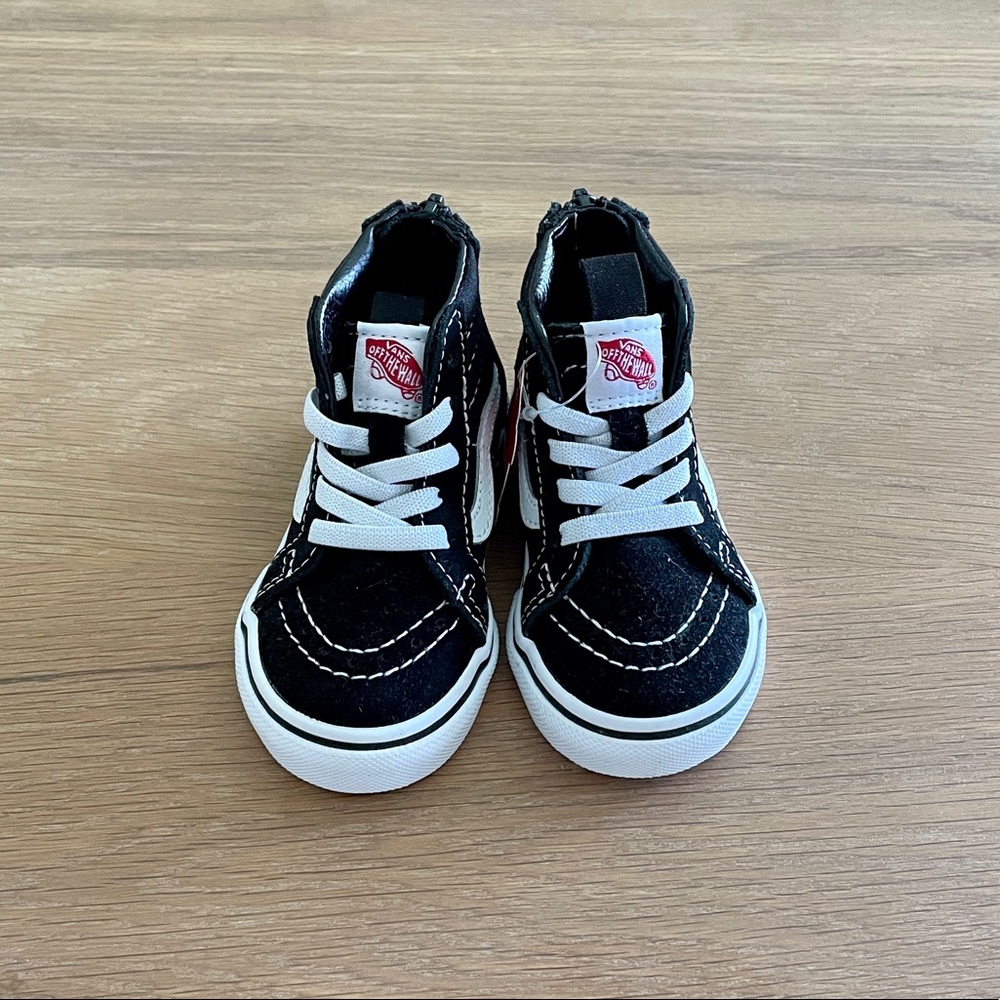TODDLER VANS SK8-Hi Zip Sneakers Sz 4 NWT